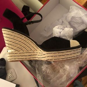 Brand new Vince Camatu wedges sz 10